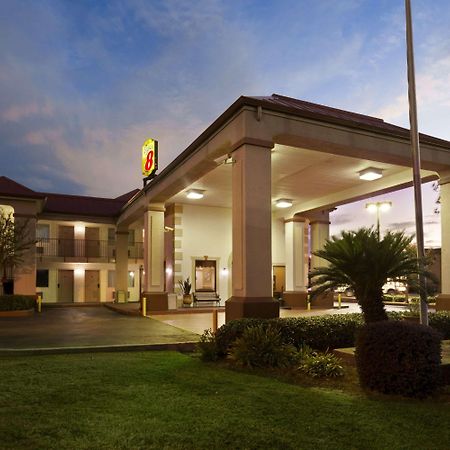 Super 8 Baton Rouge/I-12 Motel Dış mekan fotoğraf