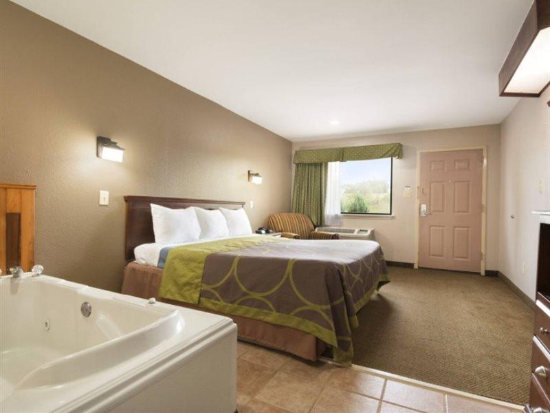 Super 8 Baton Rouge/I-12 Motel Dış mekan fotoğraf
